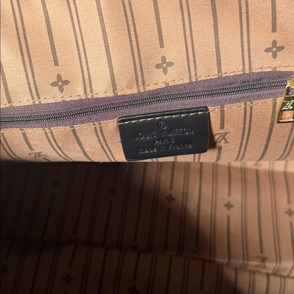 SUPER COOL Fashion Duffle Bag - Picture 6 of 13